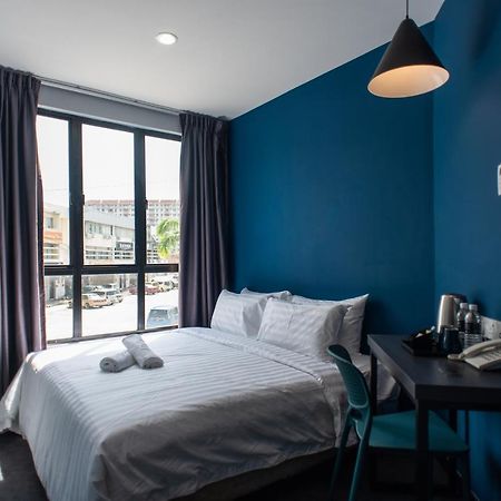 Chariton Hotel Bagan Баттерворт Экстерьер фото