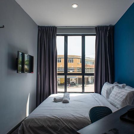 Chariton Hotel Bagan Баттерворт Экстерьер фото